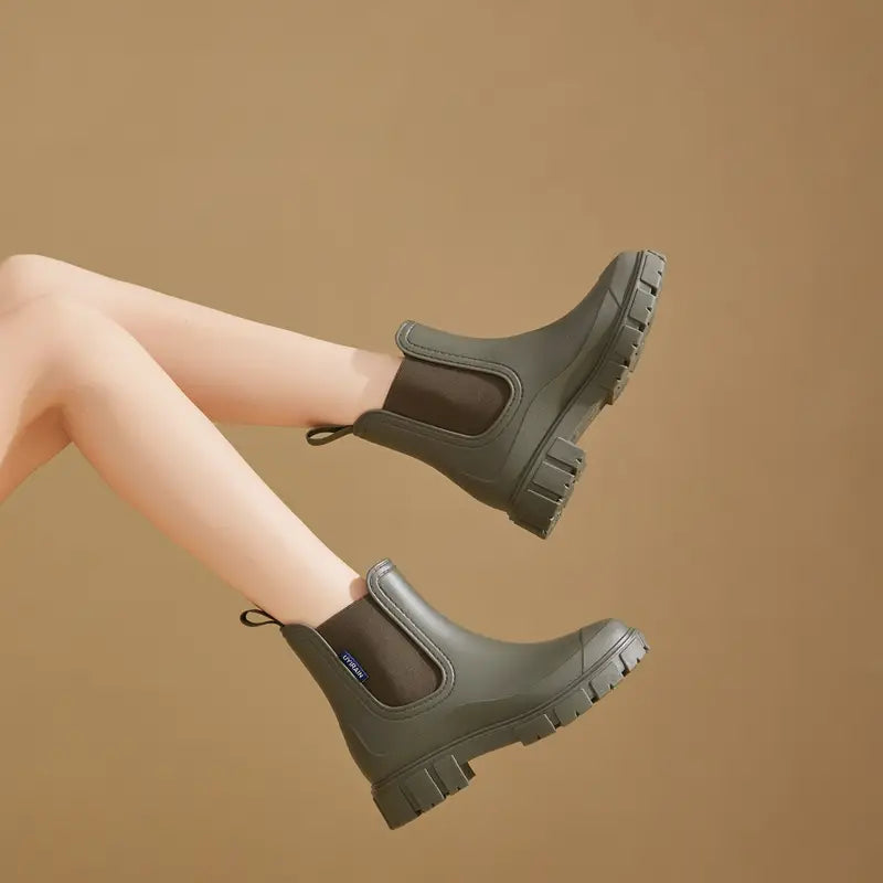 Mid-Waverly Boots